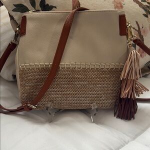 Shiraleah Vegan Brown Cream TanBeachy Summer Spring CrossbodyBag/Tassel Accents